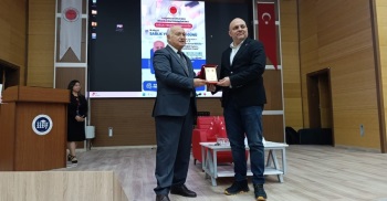 Fakültemizde 18 Aralık Sağlık Yöneticileri Günü Sempozyumu Gerçekleştirildi