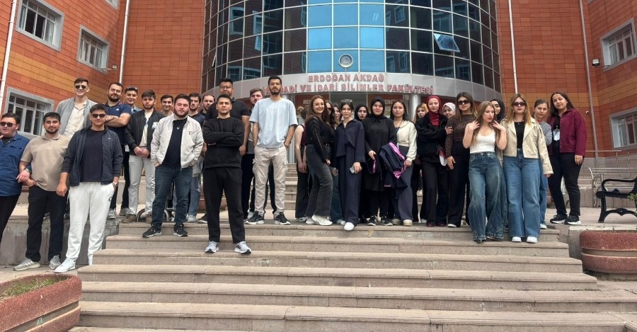 Fakültemizde Çevre Temizliği ve Farkındalık Etkinliği Düzenlendi