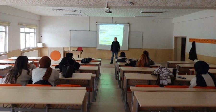 Erasmus+ Programına Yönelik Bilgilendirme ve Başvuru Toplantısı Gerçekleştirildi